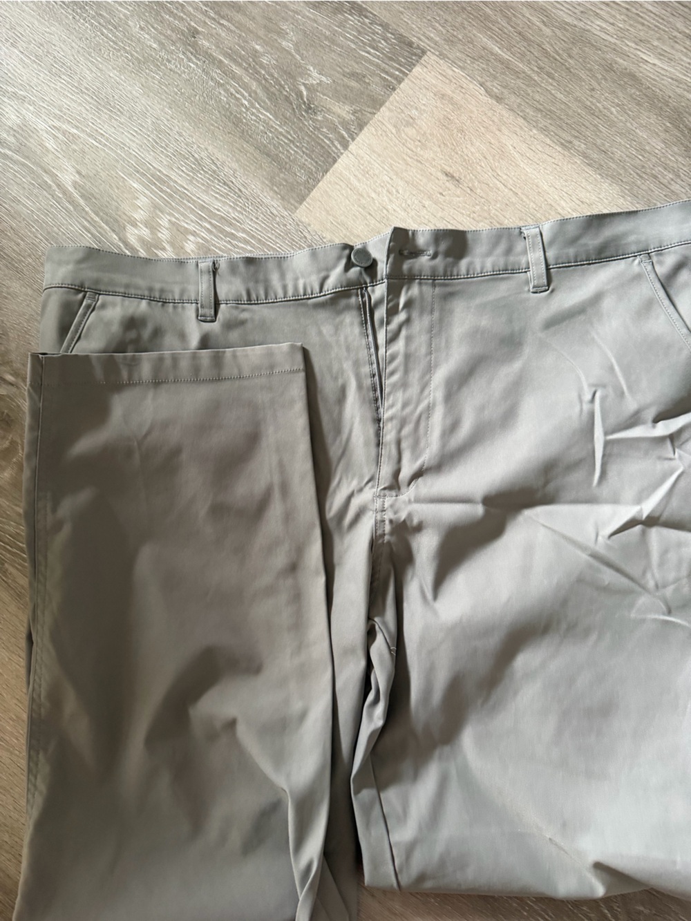 32 Degree Cool - Men's Casual Straight Fit Shorts in Light Gray